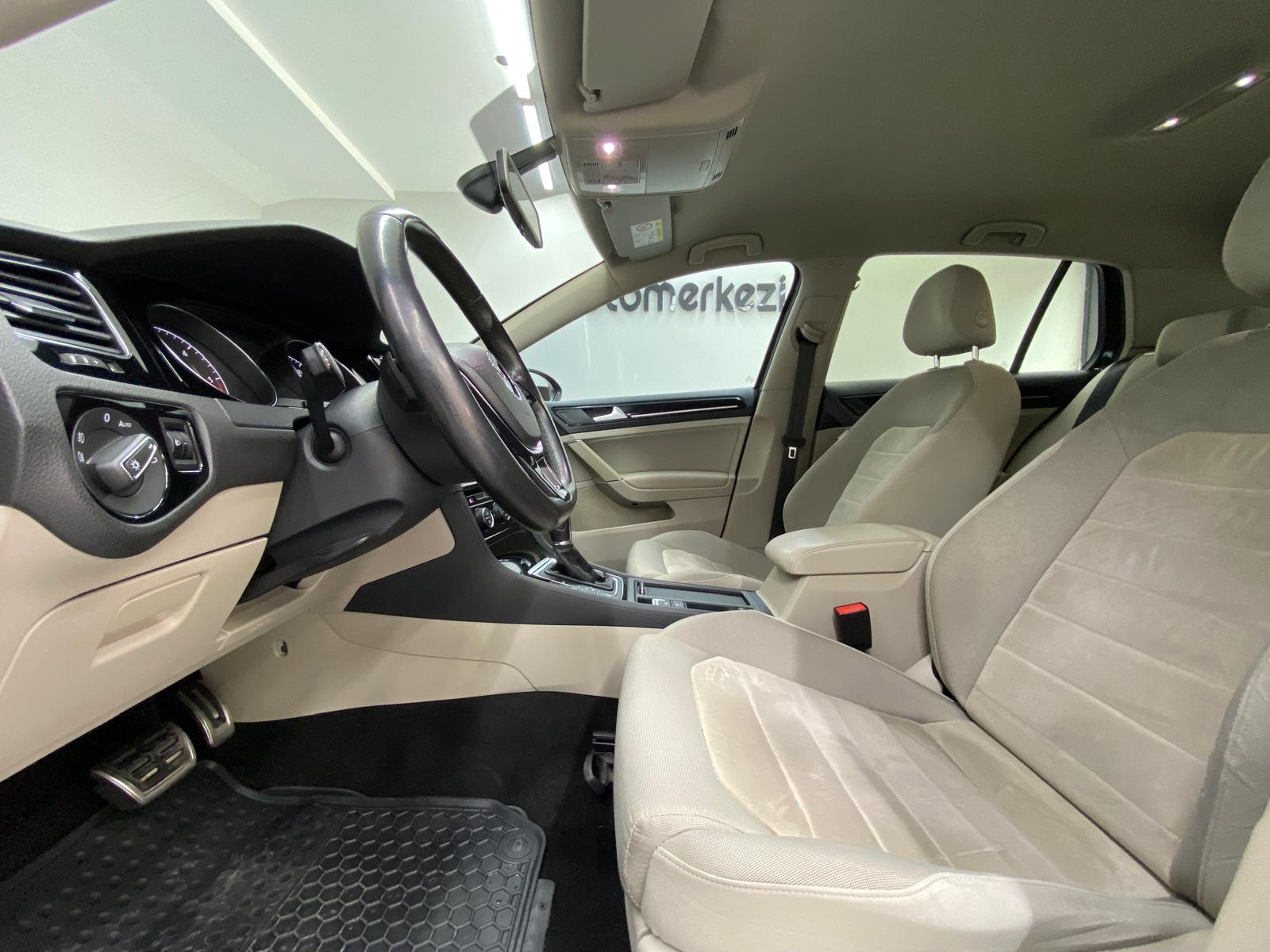 VOLKSWAGEN GOLF 18